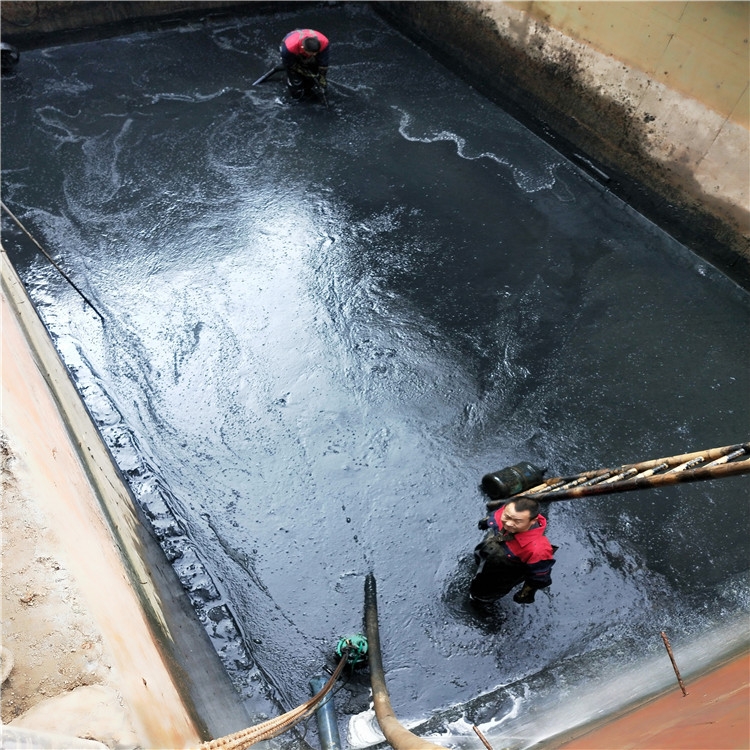 塔河废水池清理